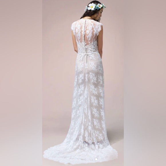 Rue de Seine Ivy Gown in White - Picture 2 of 5